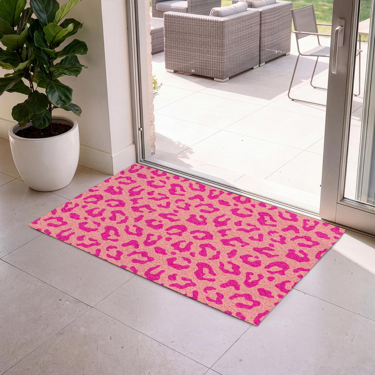 FUSSMATTE Pantherdruck - Rosa - Tierdruck - Minimalistisch Sauberlaufmatte 120x80 cm - Pink, Kunststoff (120/80cm) - MuchoWow
