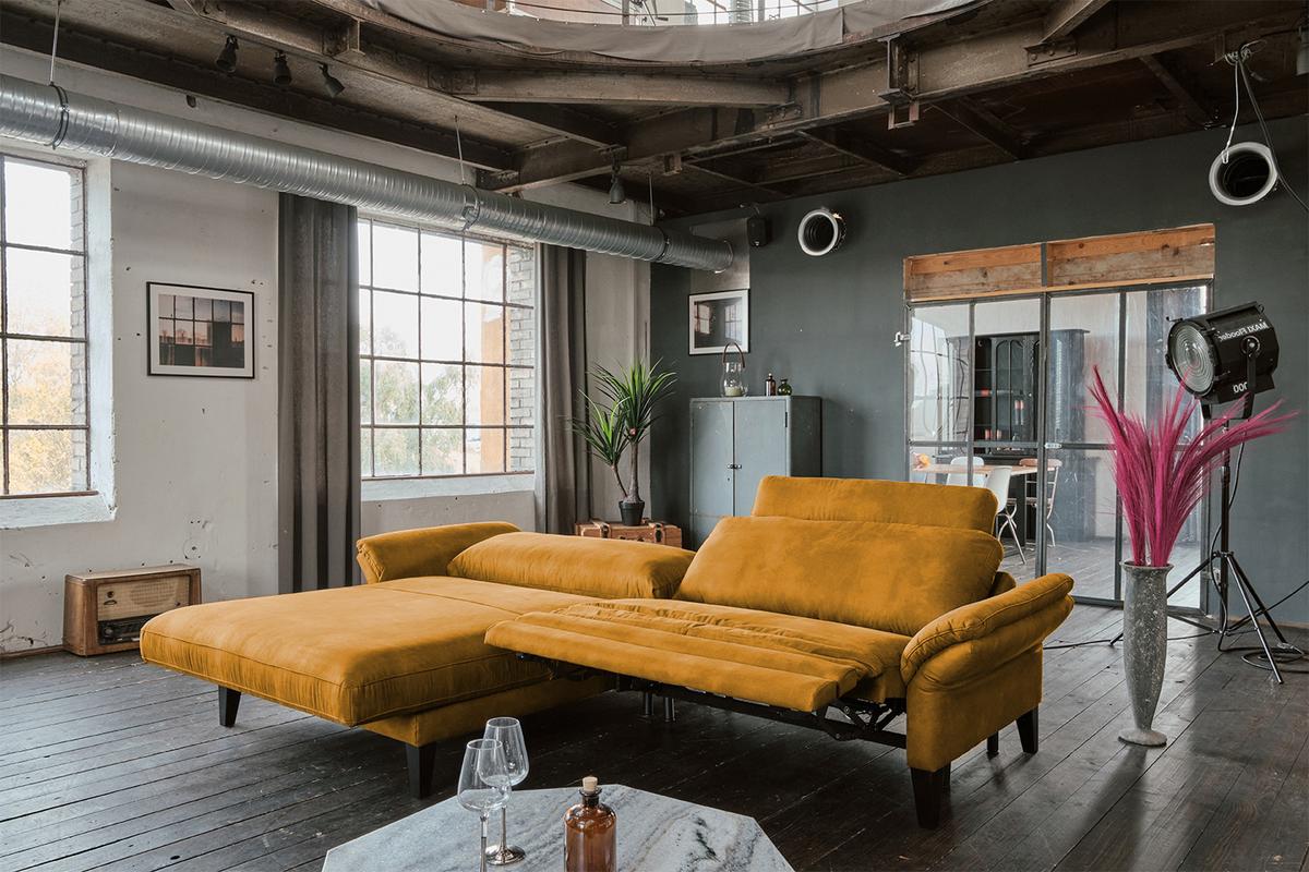 ECKSOFA MIT MOTORISCHER RELAXFUNKTION MALTA Gold Webstoff Relaxfunktion - Goldfarben/Schwarz, Buchenholz/Textil (302/175cm) - KAWOLA