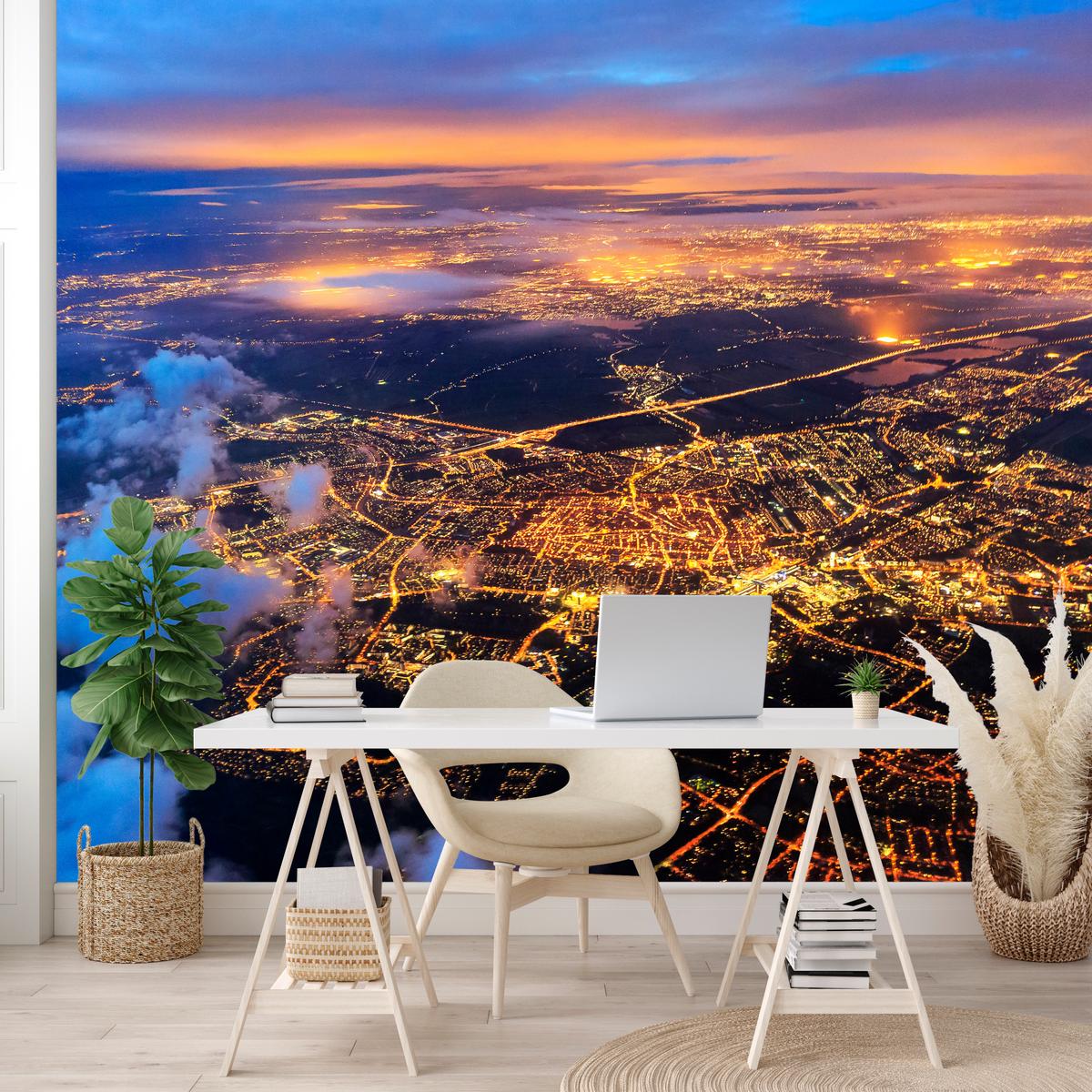 FOTOTAPETE für Wohnzimmer Vogelperspektive Beleuchtete Stadt Skyline 450x315 - Gelb/Orange, Papier (450/315cm) - Muralo