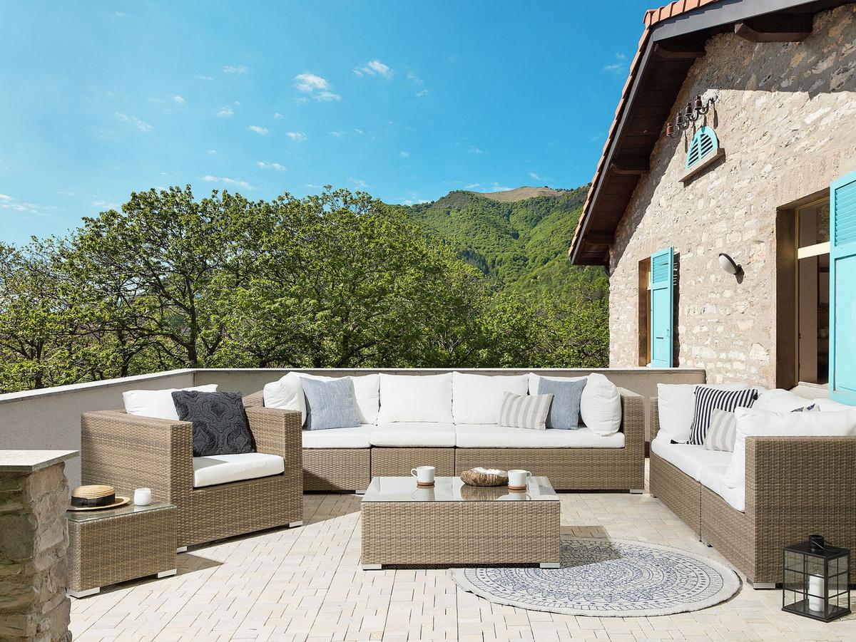 8-SITZER LOUNGE SET Rattan Hellbraun Maestro - Braun, Kunststoff - Beliani