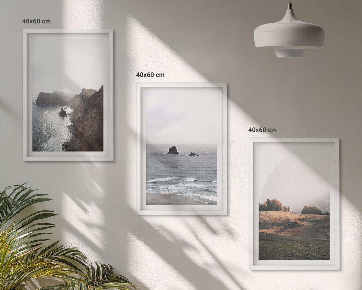 BILDER SET 3er Set - 40x60 cm Weißer Rahmen - Landschaften aus Bergen und Meer - Weiß, Kunststoff (40/60cm) - TULUP