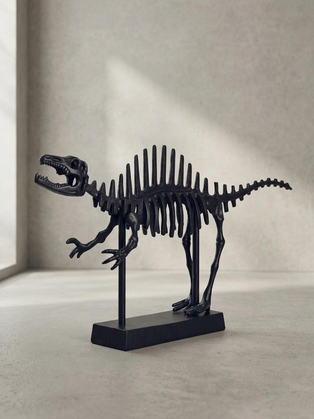 DEKOFIGUR T-Rex Aluminium Schwarz 62 cm mit Sockel - Schwarz, Metall (62/33/12cm) - KADIMA DESIGN