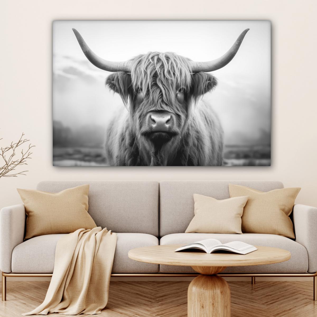 LEINWANDBILD Schottischer Highlander - Nebel - Schwarz - Weiß Wohnzimmer Groß 120x80 cm - Grau, Textil (120/80cm) - MuchoWow