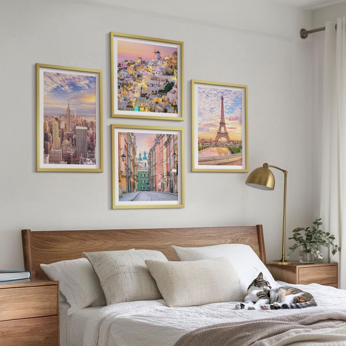 BILDER SET 4er Set - 50x50 cm & 40x60 cm Goldrahmen - New York Paris Oia Warschau Dämmerung - Goldfarben, Kunststoff (50/50cm) - TULUP