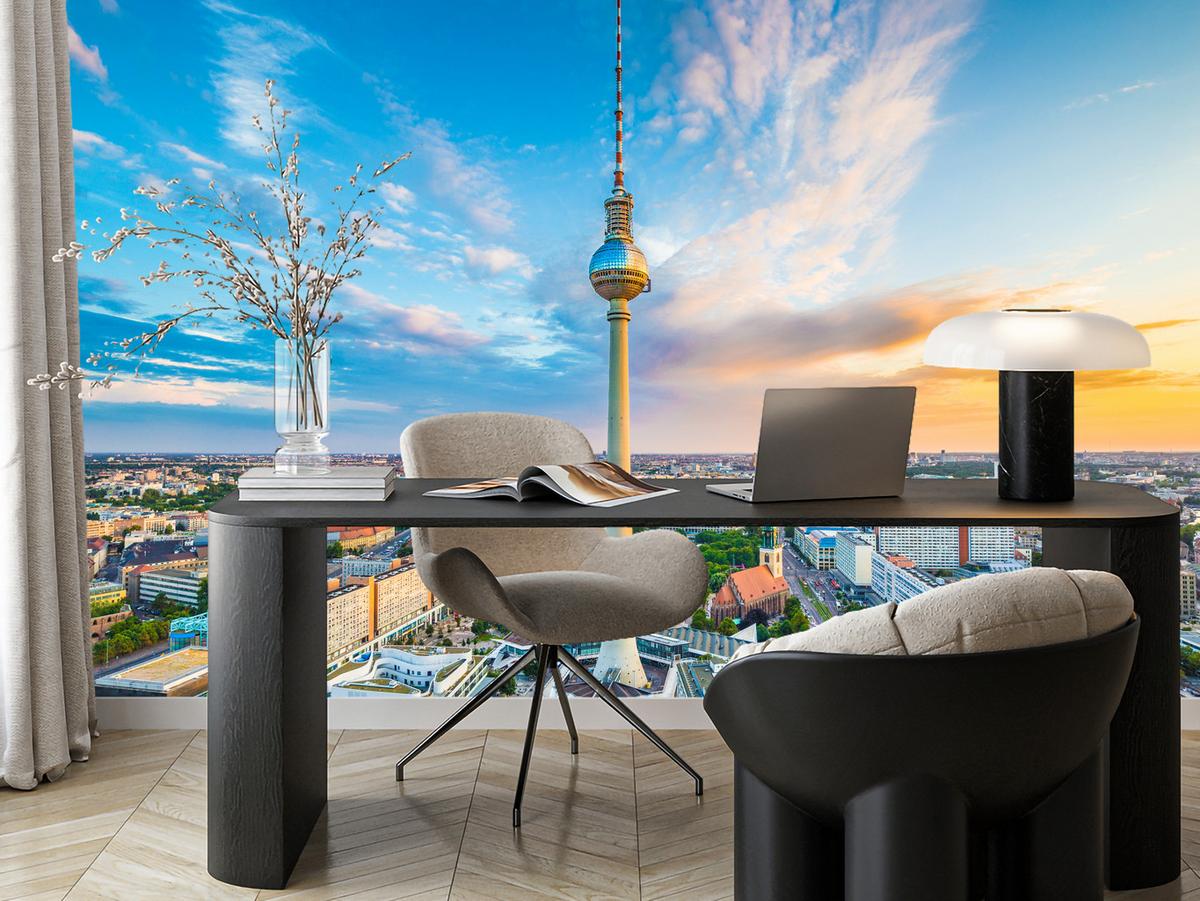 FOTOTAPETE für Wohnzimmer Fernsehturm Berlin Stadt Wolkenkratzer 150x105 - Beige/Orange, Papier (150/105cm) - Muralo