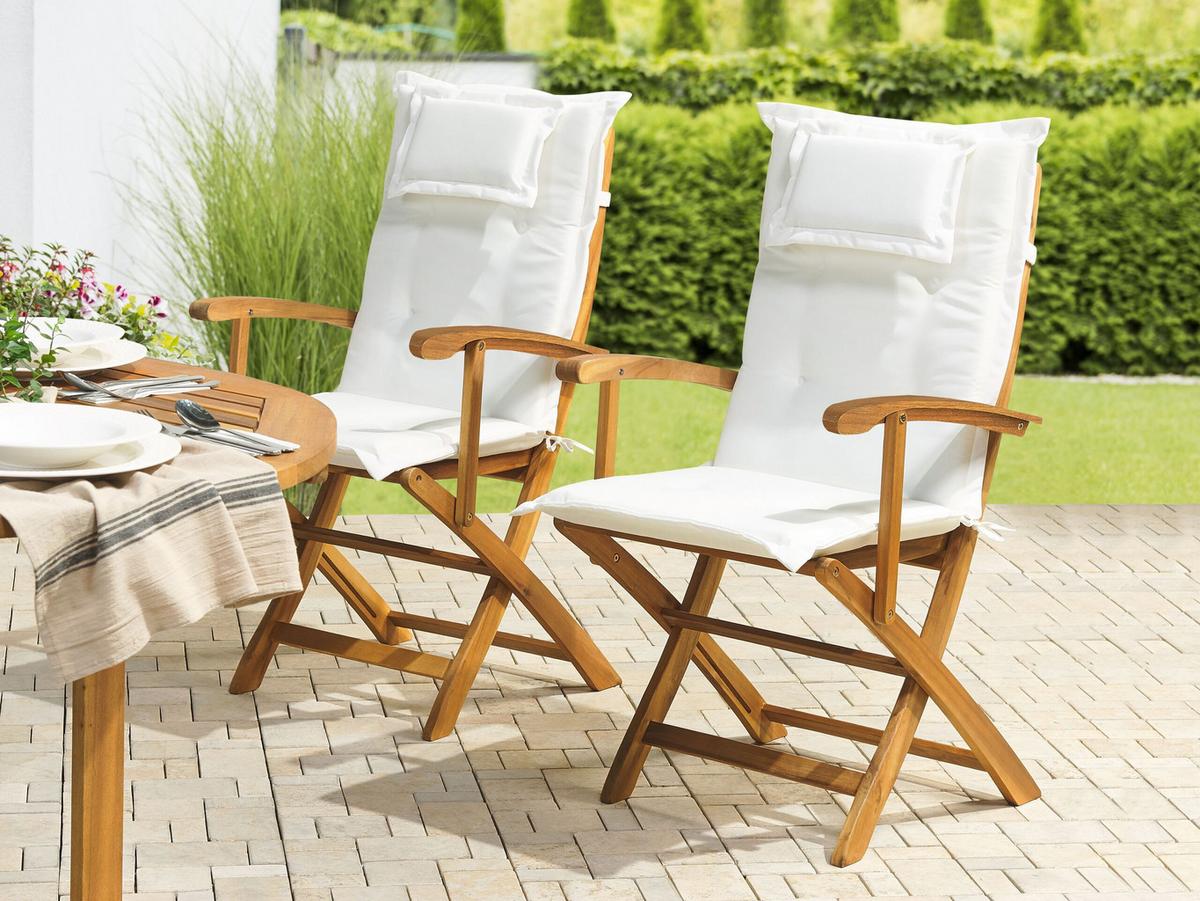 GARTENSTUHL 2er-Set Akazienholz hellbraun Auflagen cremeweiß Maui - Hellbraun/Creme, Holz (42/93/48cm) - Beliani