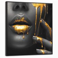 LEINWAND Bilder mit Rahmen - Frau - Schwarz - Gold - Gesicht - Lippen - 90x90 - Goldfarben, Textil (90/90cm) - MuchoWow