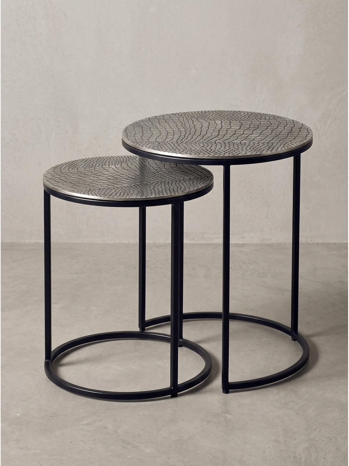 BEISTELLTISCHE 2er-Set VIENNE, Aluminium, handgefertigt, Silber, Ø 40 x 48 cm - Silberfarben/Schwarz, Metall (40/40/48cm) - KADIMA DESIGN