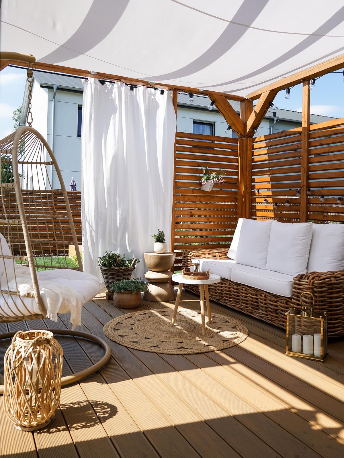 GARTENSOFA 3-Sitzer Rattan natürlich Auflagen cremeweiß Forli - Beige/Naturfarben, Naturmaterialen (218/67/94cm) - Beliani