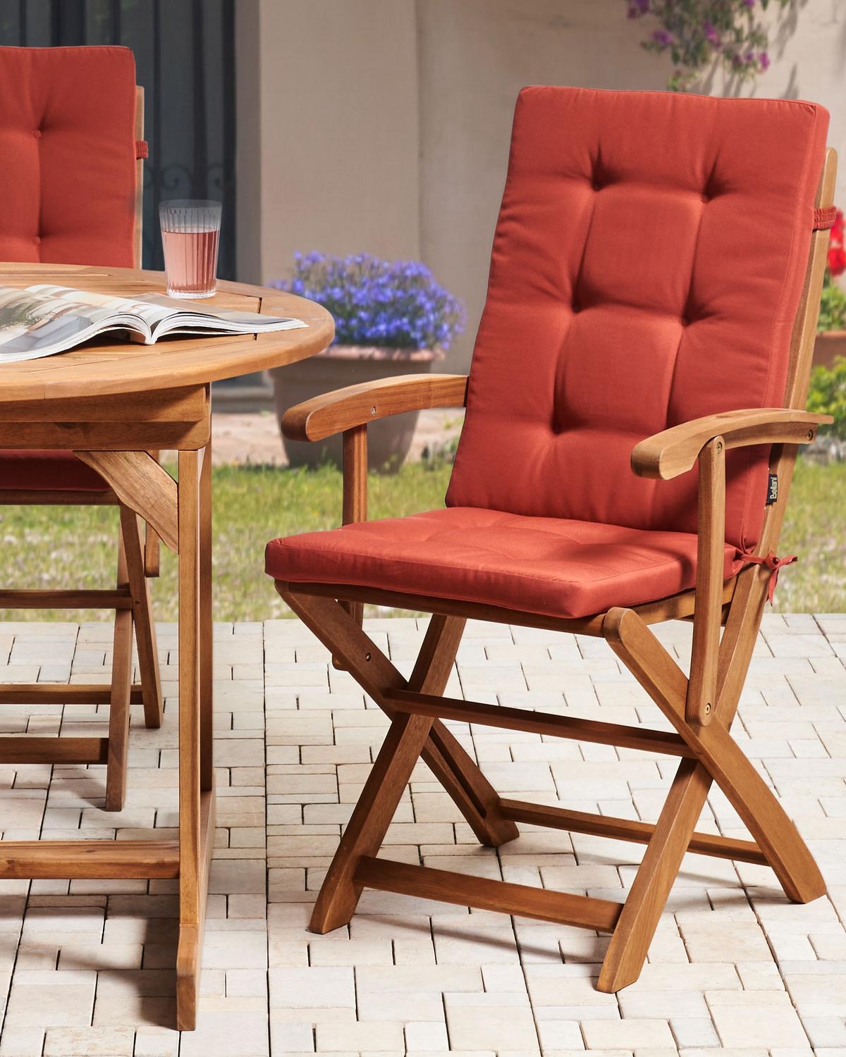 GARTENSTUHL 2er-Set und Sitzkissen Akazienholz Rot Maui Premium - Braun, Holz (46/92/48cm) - Beliani