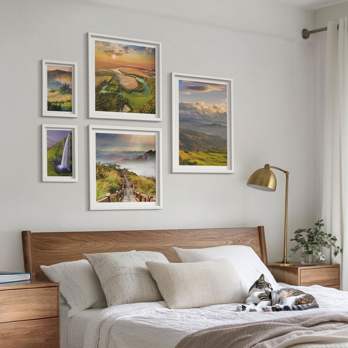 BILDER SET 5er Set - 50x50 cm & 20x30 cm & 40x60 cm Weißer Rahmen - Grüne Hügel mit einer Burg - Weiß, Kunststoff (40/60cm) - TULUP
