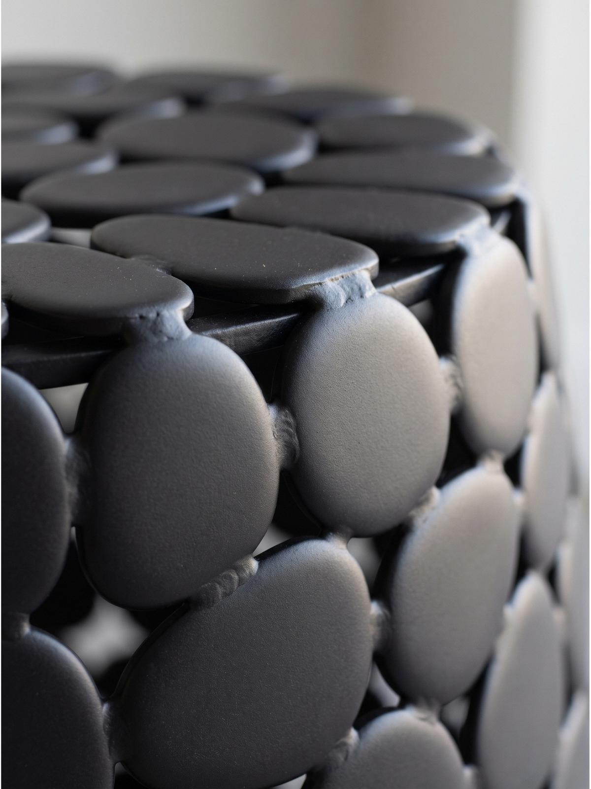 BEISTELLTISCH DIEMEL, Aluminium, handgefertigt, Schwarz, Ø 40 x 46 cm - Schwarz, Metall (40/40/46cm) - KADIMA DESIGN