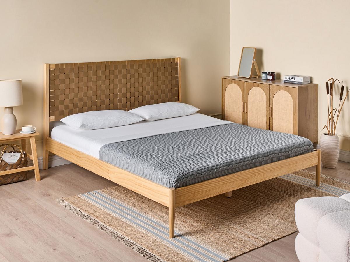 BETT mit Lattenrost 180/200 cm Hellbraun Brunemont - Hellbraun, Holz (180/200cm) - Beliani