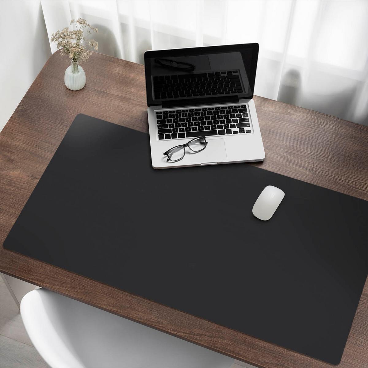 SCHREIBTISCHUNTERLAGE 120x60 cm Schwarz - Schwarz, Kunststoff (120/60/1.6cm) - Wallfluent