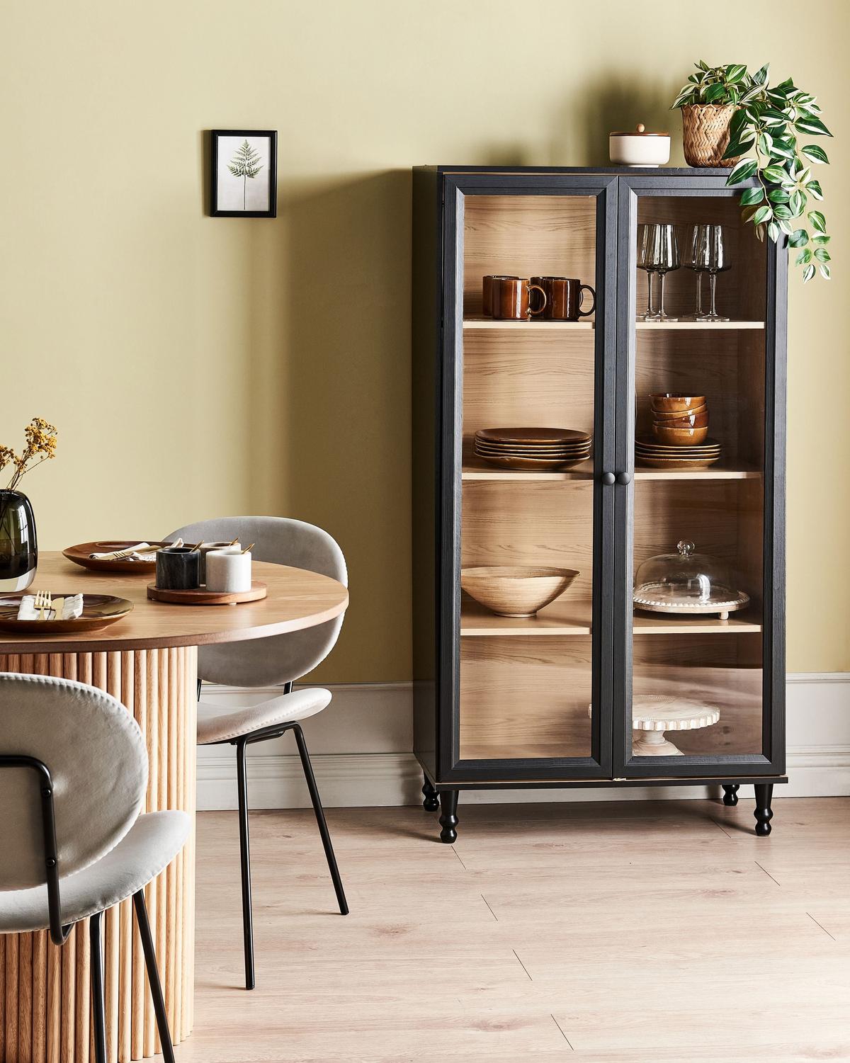 VITRINE mit Glastüren 80 cm Schwarz Tingledale - Schwarz, Holzwerkstoff (80/151/40cm) - Beliani