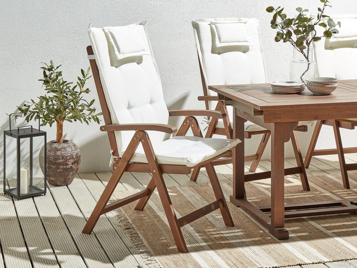 GARTENSTUHL 6er-Set Akazienholz dunkelbraun Auflagen cremeweiß Amantea - Dunkelbraun/Creme, Holz (54/105/69cm) - Beliani