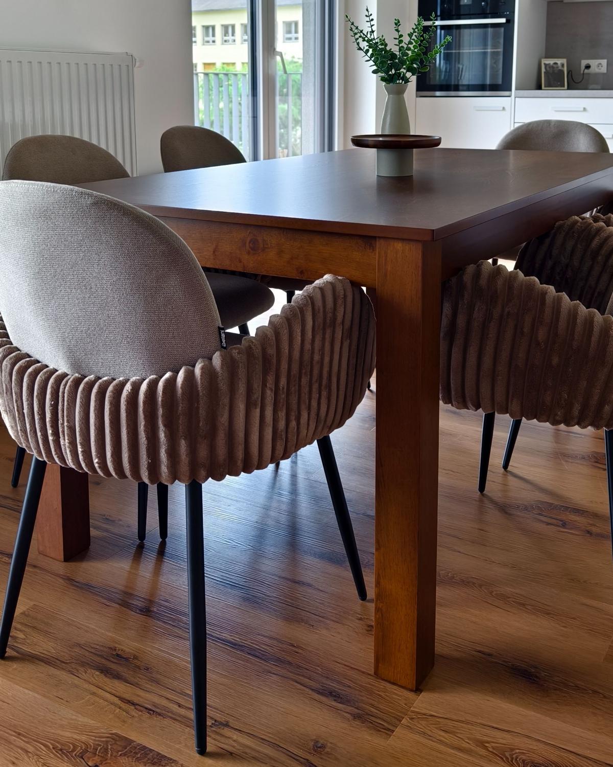 AUSZIEHBARER-ESSTISCH 160/240x90 cm Dunkler Holzfarbton Madura - Dunkelbraun, Holzwerkstoff (240/90/76cm) - Beliani