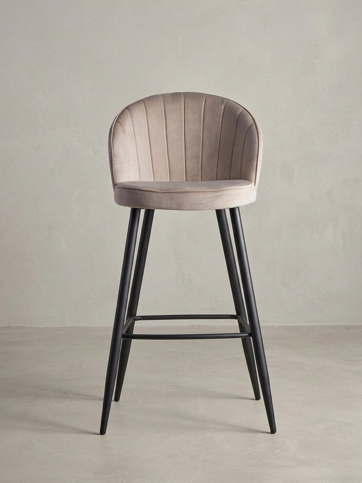 BARHOCKER Samt Metallbeine Skandi-Stil ADIGE, Beige 56x53x103 cm - Beige/Schwarz, Textil/Metall (56/103/53cm) - KADIMA DESIGN