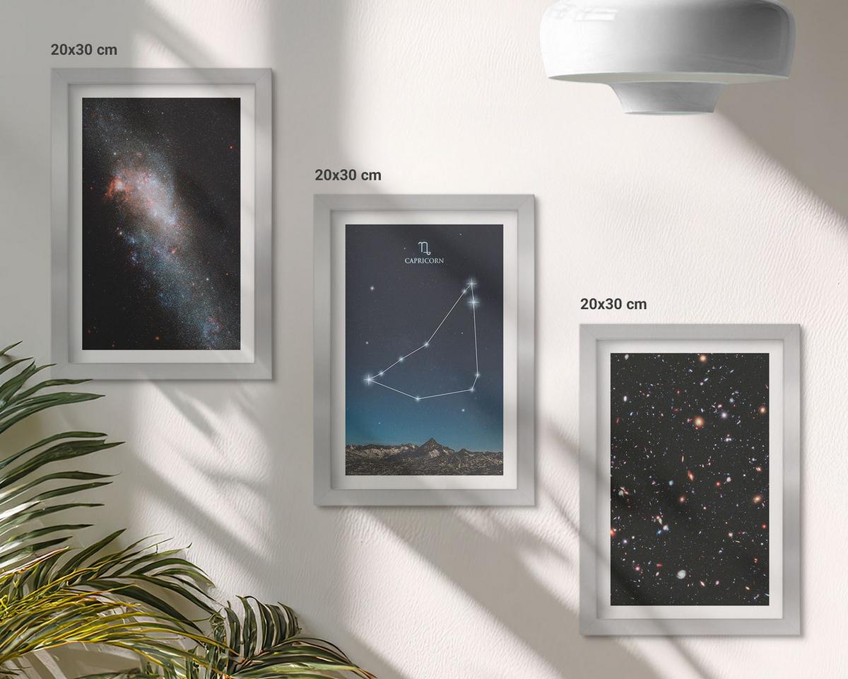 BILDER SET 3er Set - 20x30 cm Silberner Rahmen - Galaxie im Sternbild Steinbock - Silberfarben, Kunststoff (20/30cm) - TULUP