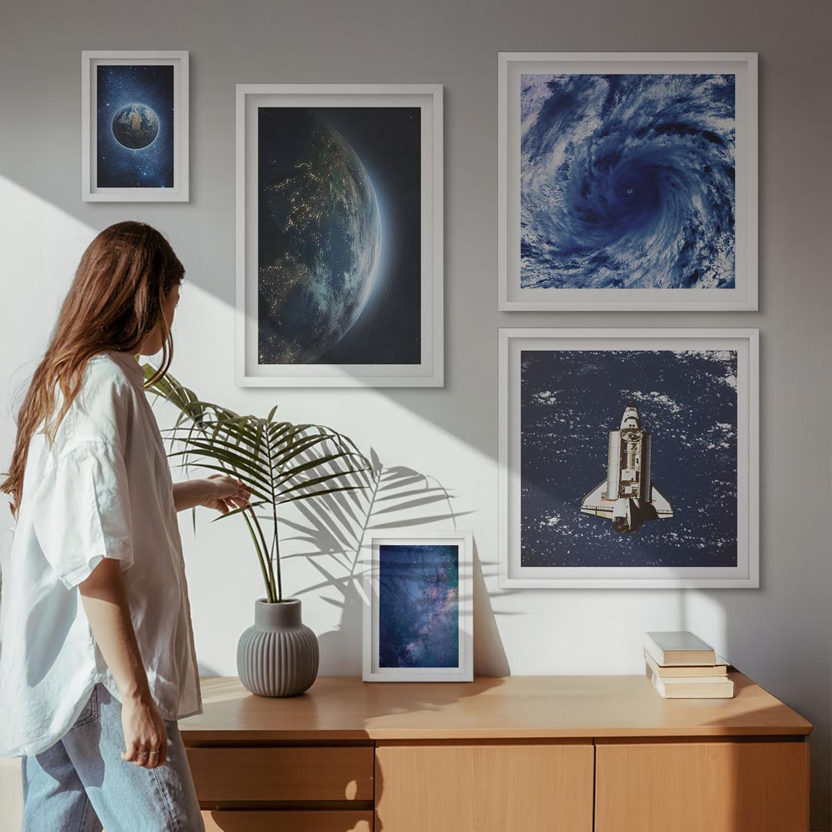 BILDER SET 5er Set - 50x50 cm & 20x30 cm & 40x60 cm Weißer Rahmen - Erde Weltraumsturm Galaxie - Weiß, Kunststoff (40/60cm) - TULUP
