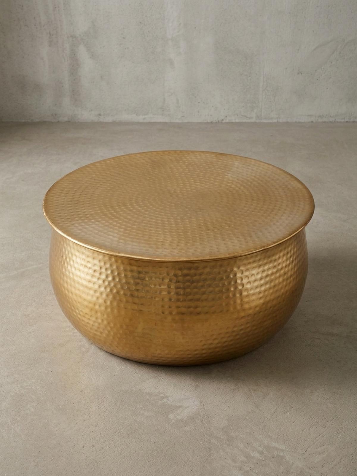 COUCHTISCH ENNS: Orientalisch, Hammerschlagstrukturen, Aluminium, Handgefertigt, Gold 60x60x30 cm - Goldfarben, Metall (60/60/30cm) - KADIMA DESIGN