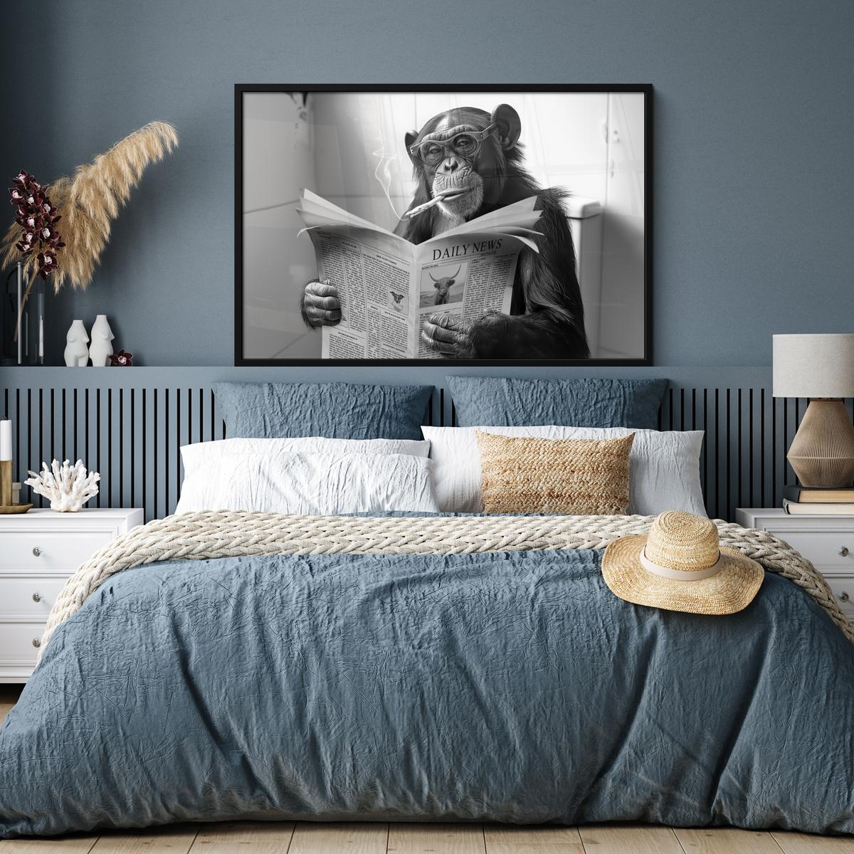 POSTER MIT RAHMENGERAHMTES BILD Affe - WC - Zeitung - Schwarz-Weiß - Humor 120x80 cm - Hellgrau, Papier (120/80cm) - MuchoWow
