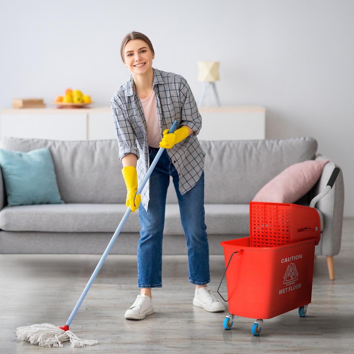 HOMCOM Kompakter Wischeimer mit Wringer und Rollen für die Bodenreinigung, 20 Liter, Separates schmutziges und sauberes Wasser, Rot - Rot, Kunststoff (27/70.5/60cm) - HOMCOM