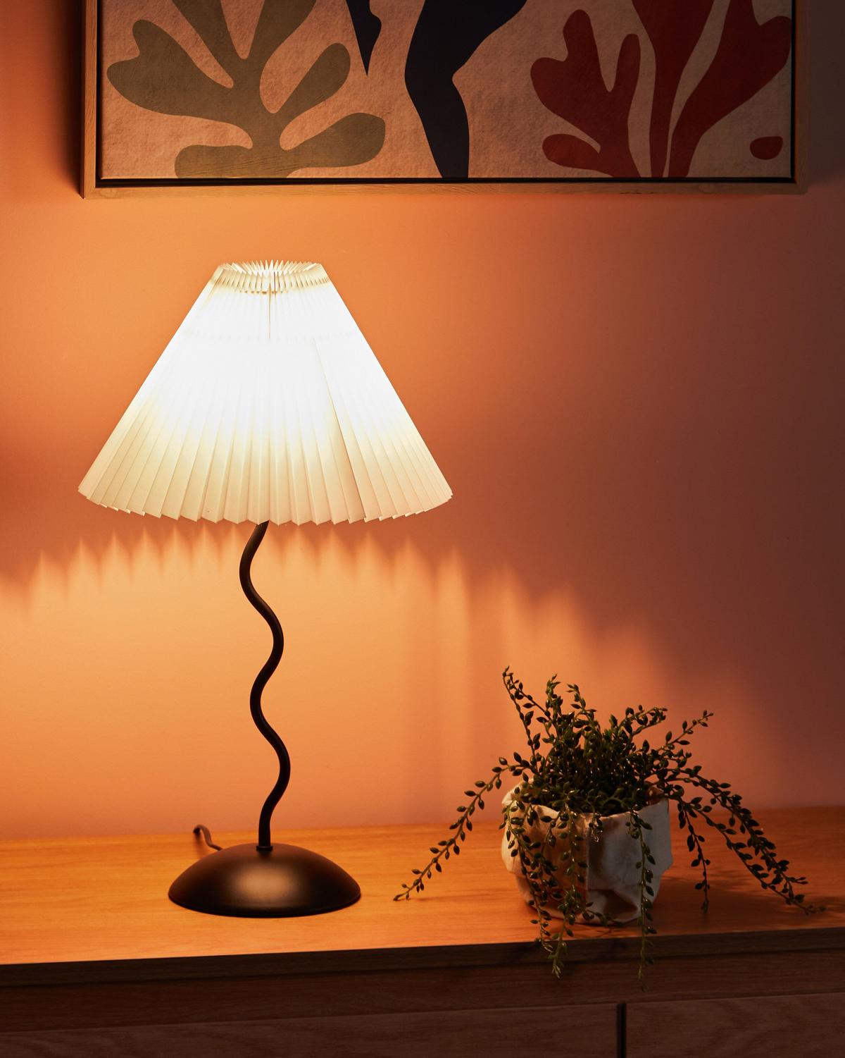 TISCHLEUCHTE Weiß/Schwarz Jikawo - Schwarz/Weiß, Metall (29/29/49cm) - Beliani