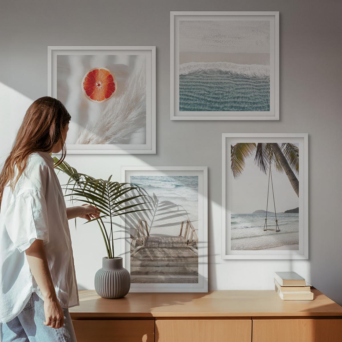 BILDER SET 4er Set - 50x50 cm & 40x60 cm Weißer Rahmen - Strandatmosphäre dank hölzerner Treppen. - Weiß, Kunststoff (50/50cm) - TULUP