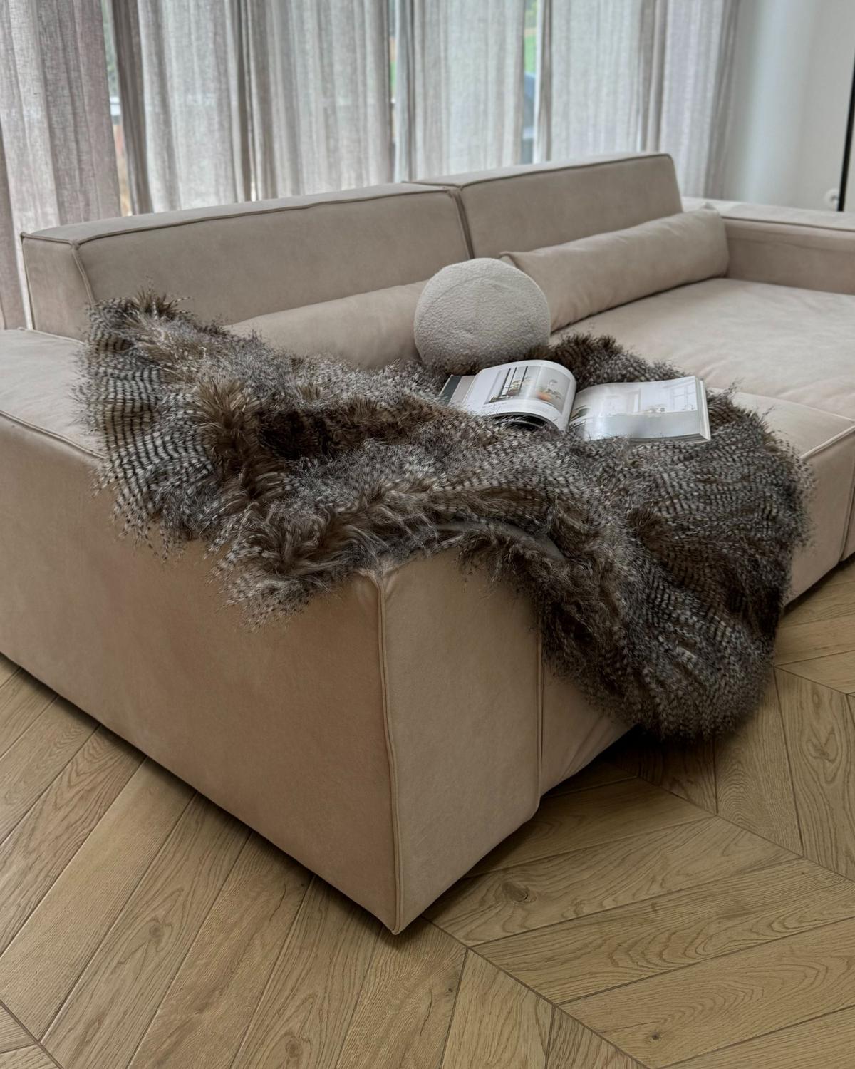 2-SITZER-SOFA Samtstoff hellbeige Hellnar - Beige, Textil (262/70/126cm) - Beliani