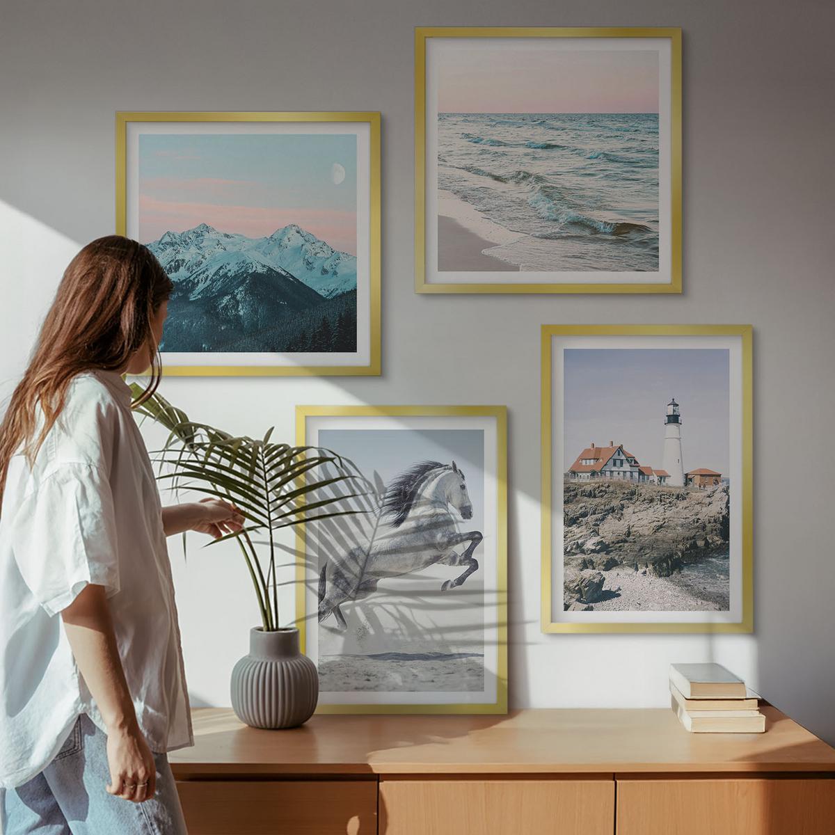 BILDER SET 4er Set - 50x50 cm & 40x60 cm Goldrahmen - Pferde, Bewegung, Strand, Leuchtturm, Berge - Goldfarben, Kunststoff (50/50cm) - TULUP
