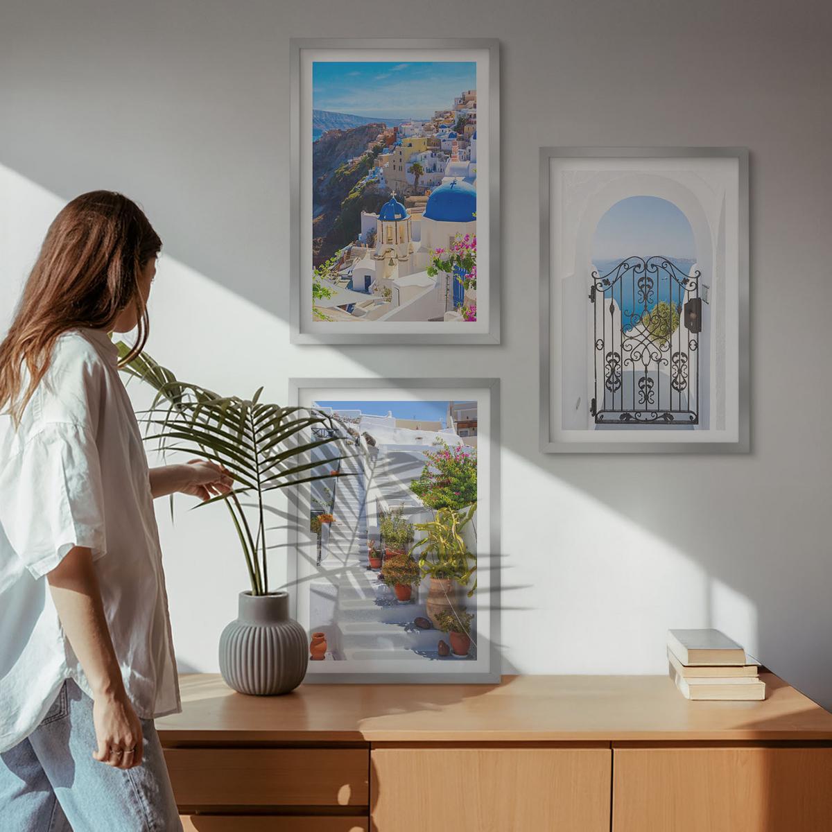 BILDER SET 3er Set - 40x60 cm Silberner Rahmen - Santorini-Architektur Oia - Silberfarben, Kunststoff (40/60cm) - TULUP