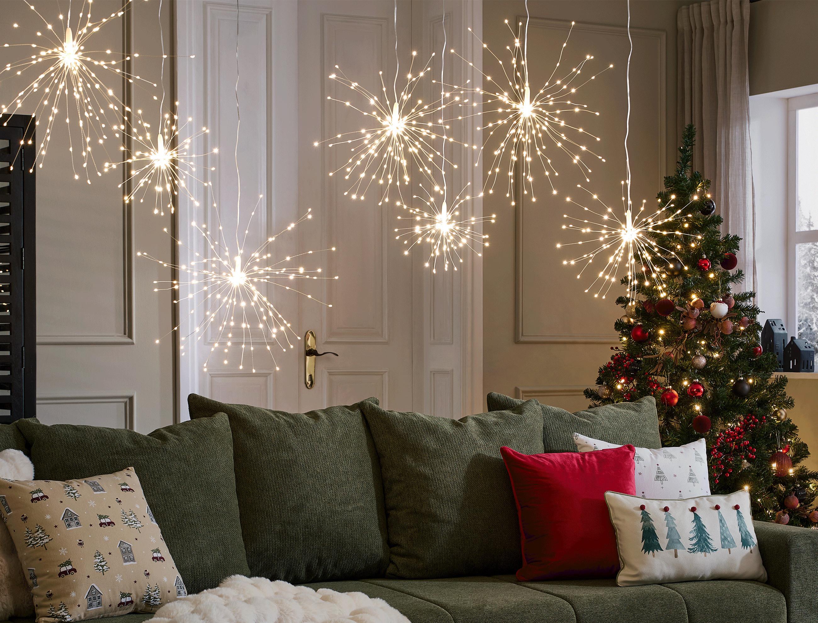 Zauberhaftes Weihnachten günstig bei mömax 