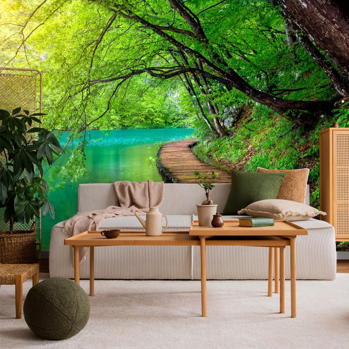 FOTOTAPETE für Wohnzimmer Holzsteg See Bäume Pflanzen Natur 250x175 - Türkis/Braun, Papier (250/175cm) - Muralo
