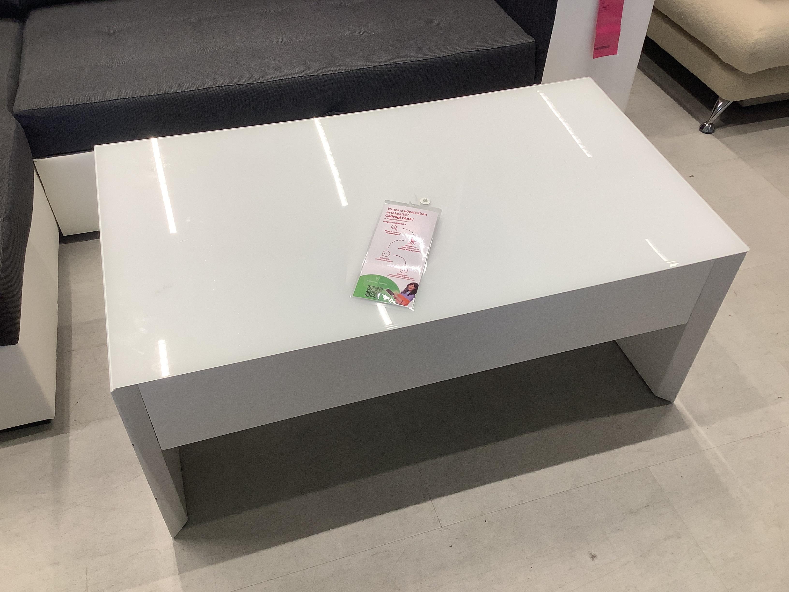 Dohányzóasztal AURELIUS