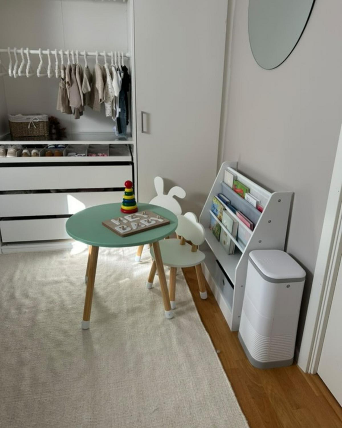 BÜCHERREGAL mit 3 Ebenen 74 cm Weiß Tumby - Weiß, Holzwerkstoff (77/74/23cm) - Beliani
