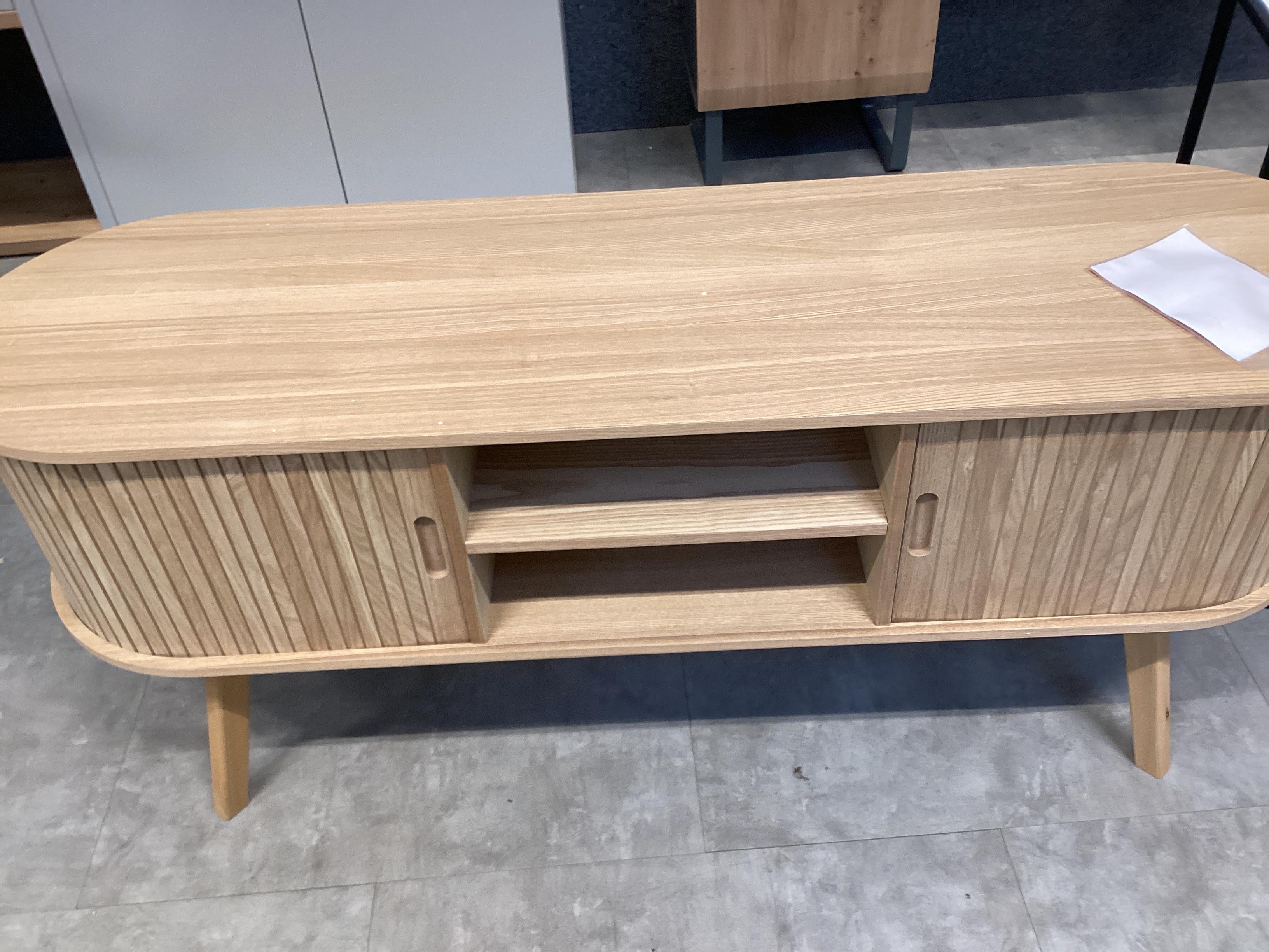 CSEPEL OUTLET TV-SZEKRÉNY SKANDY