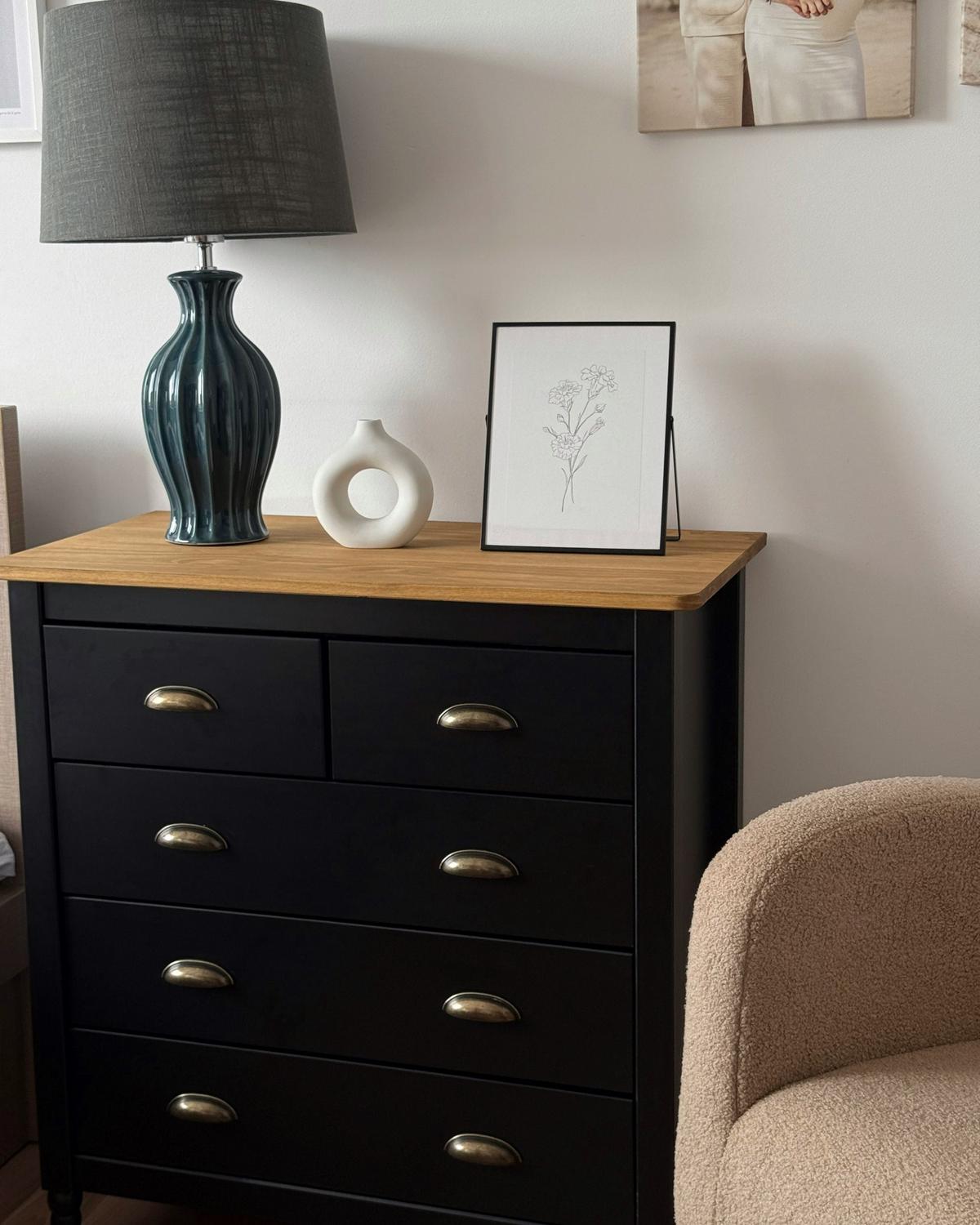 KOMMODE mit 5 Schubladen Kiefernholz Schwarz Shillington - Schwarz, Holz (79/83/40cm) - Beliani