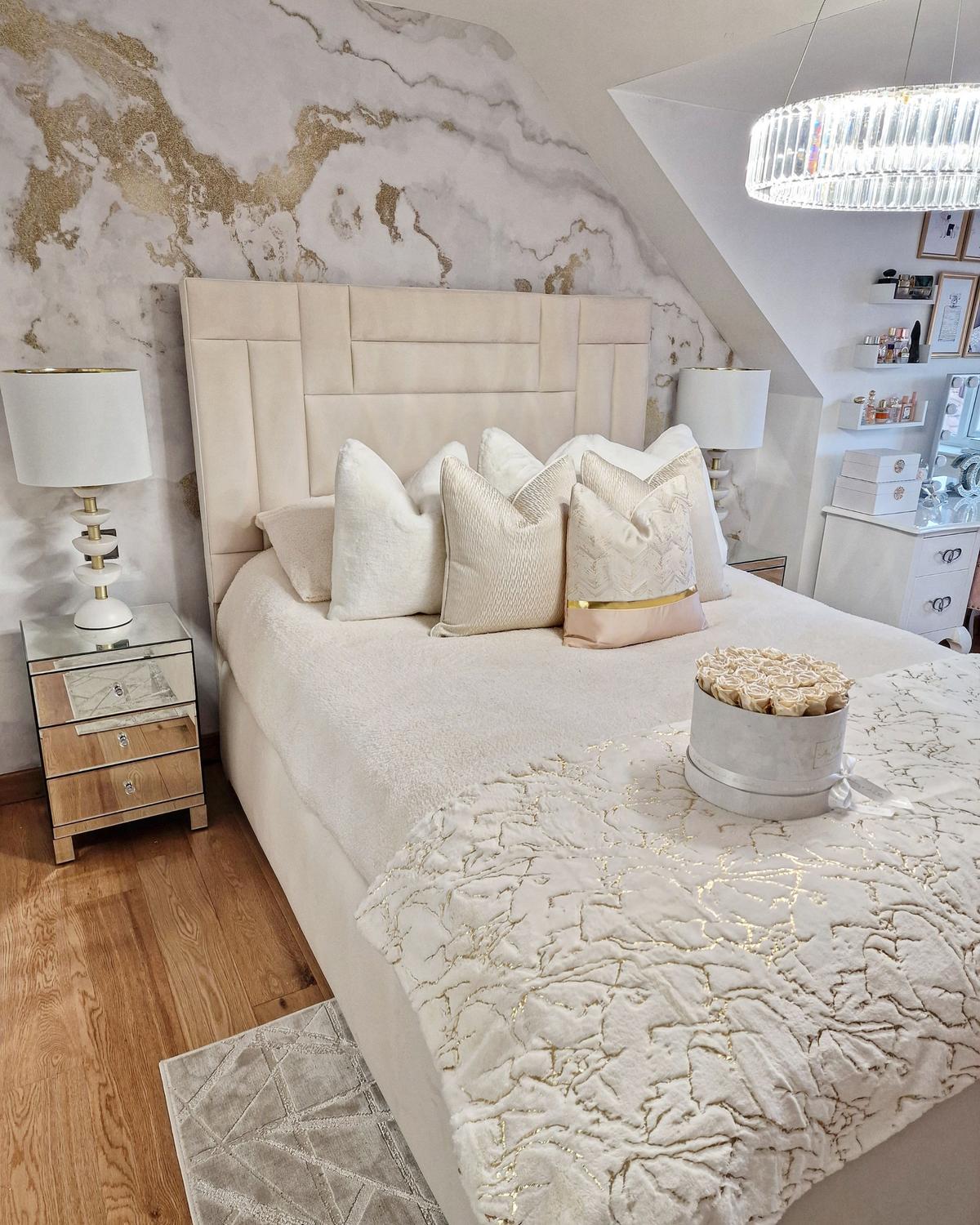 DECKE Creme Godavari 130/180 cm - Creme, Textil (130/180cm) - Beliani