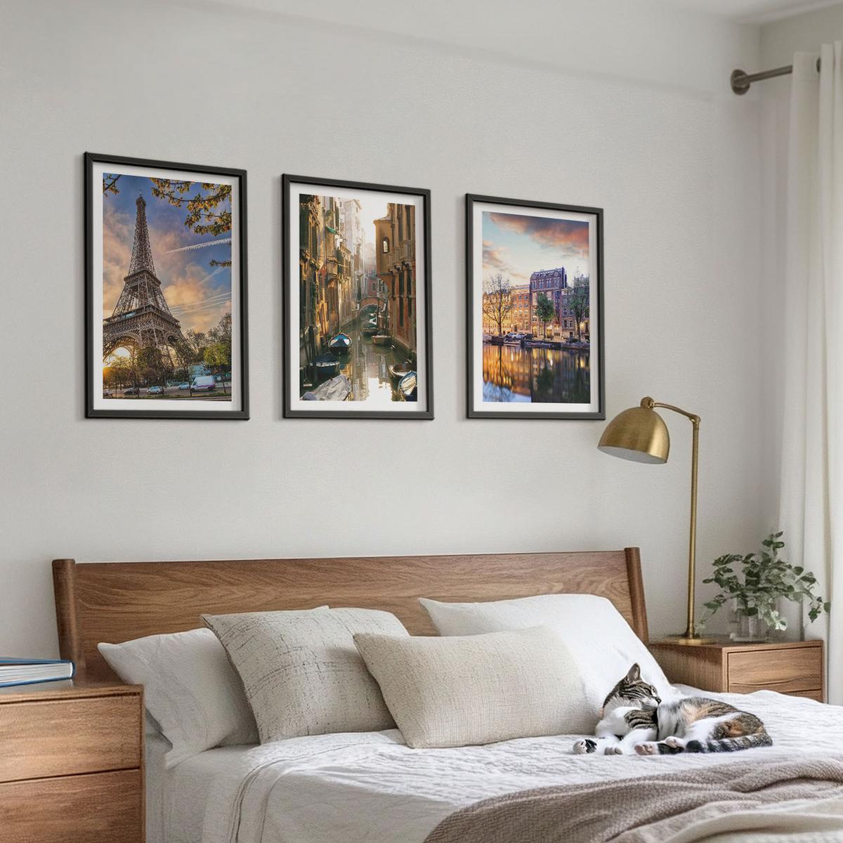 BILDER SET 3er Set - 40x60 cm Schwarzer Rahmen - Eiffelturm Venedig Amsterdamer Kanäle - Schwarz, Kunststoff (40/60cm) - TULUP