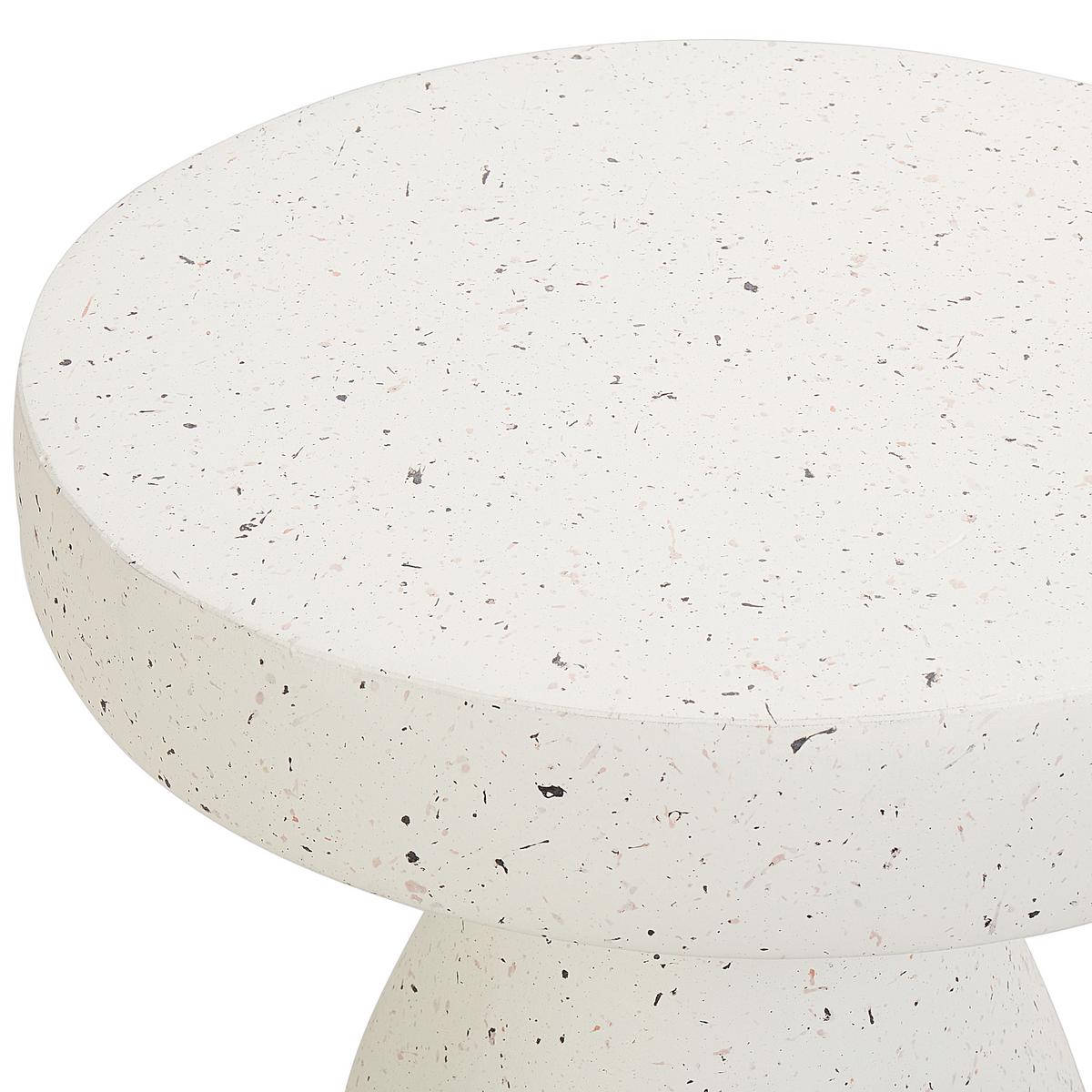 GARTEN BEISTELLTISCH Beton Terrazzo Optik cremeweiß 39 cm Biviere - Weiß, Stein (39/39/46cm) - Beliani