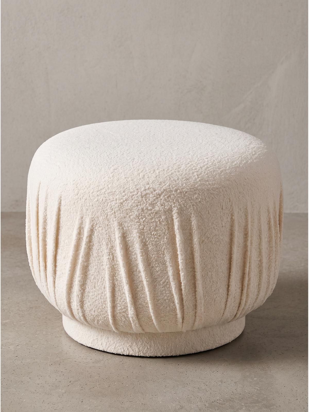 SITZHOCKER AVEN, Stoff, mit Textilbezug, Creme, Ø 50 x 40 cm - Beige/Creme, Textil (50/40/50cm) - KADIMA DESIGN