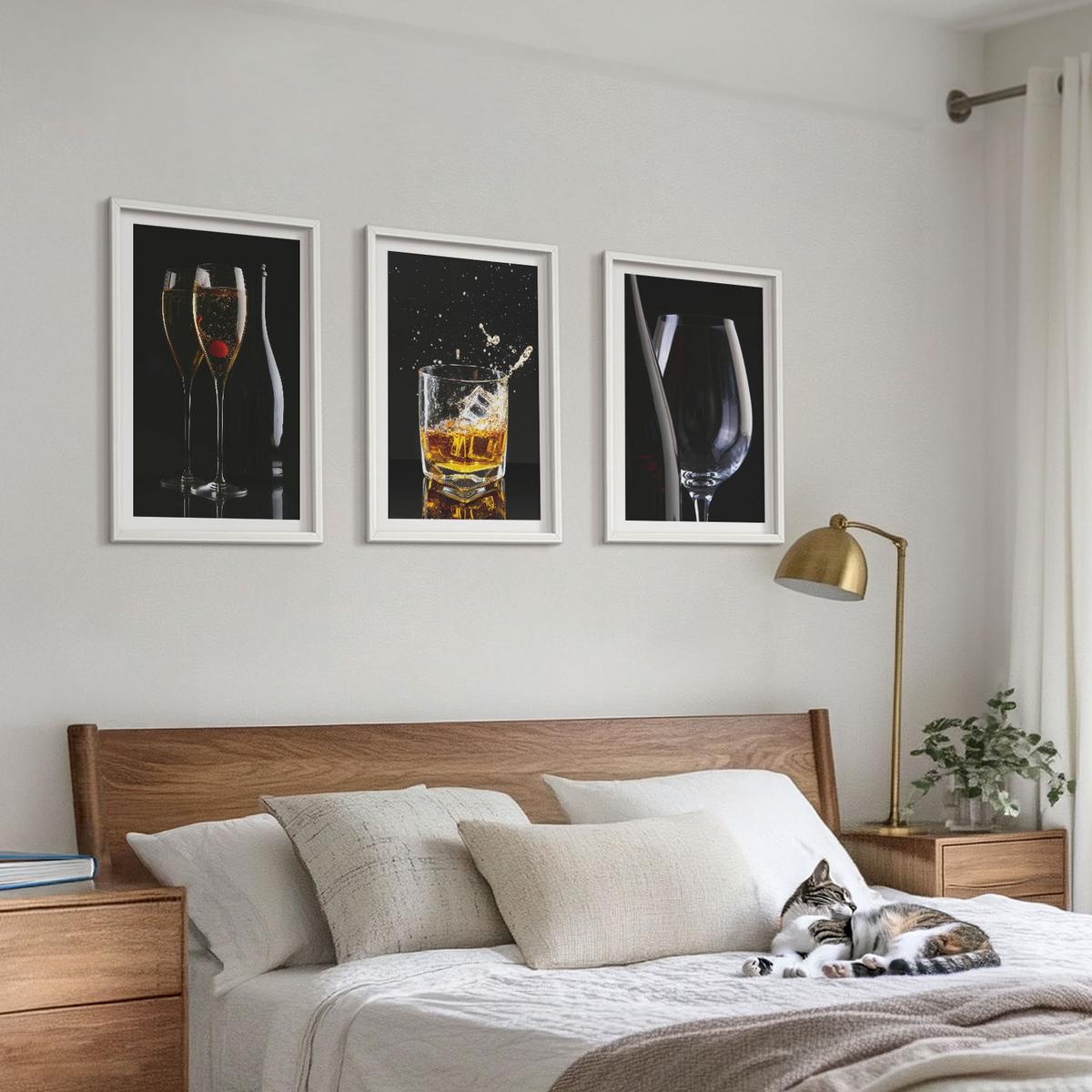 BILDER SET 3er Set - 40x60 cm Weißer Rahmen - Weingläser und Whiskygläser auf schwarzem Hintergrund - Weiß, Kunststoff (40/60cm) - TULUP