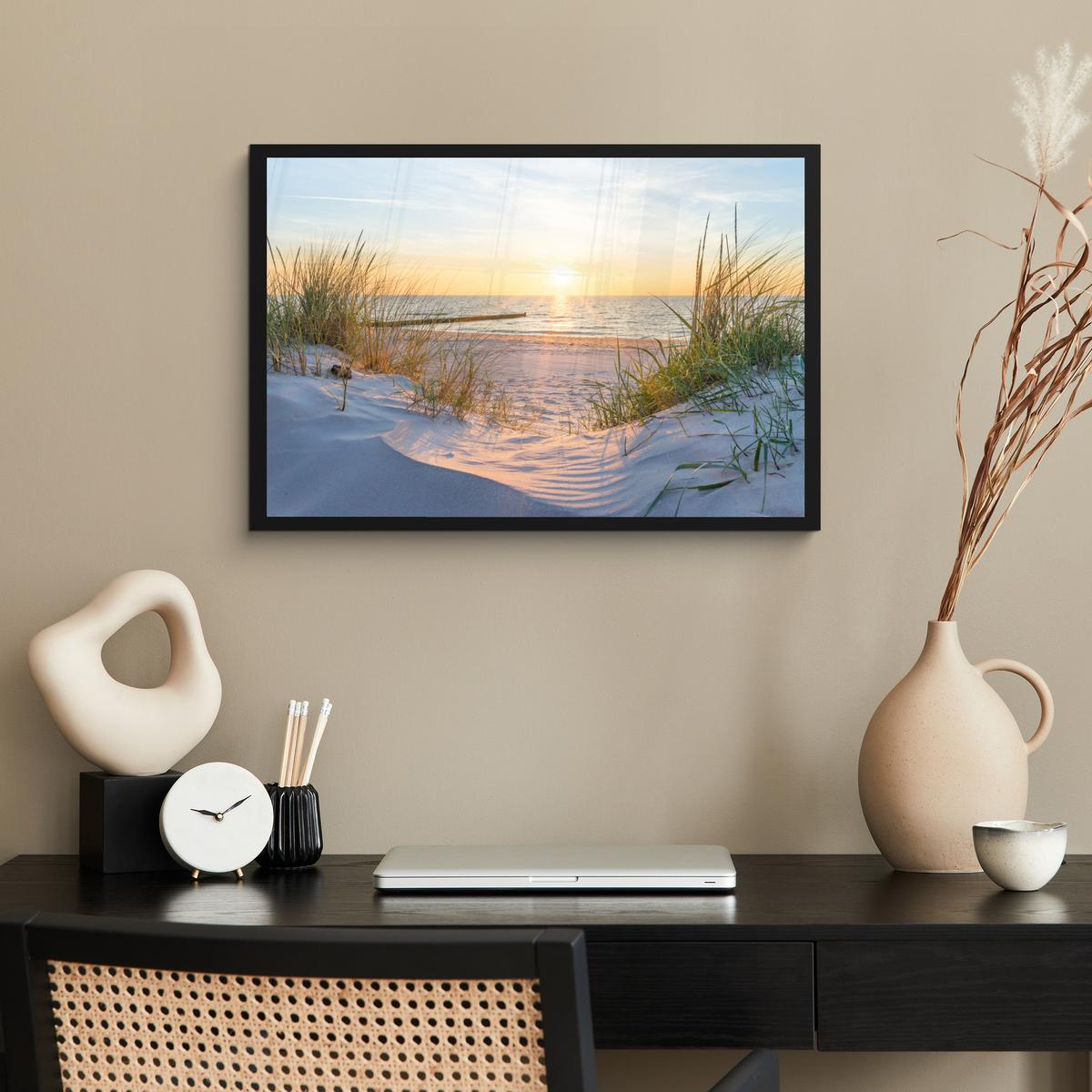 POSTER MIT RAHMENGERAHMTES BILD Strand - Sonne - Düne - Gras - Sand - Horizont 60x40 cm - Hellblau, Papier (60/40cm) - MuchoWow