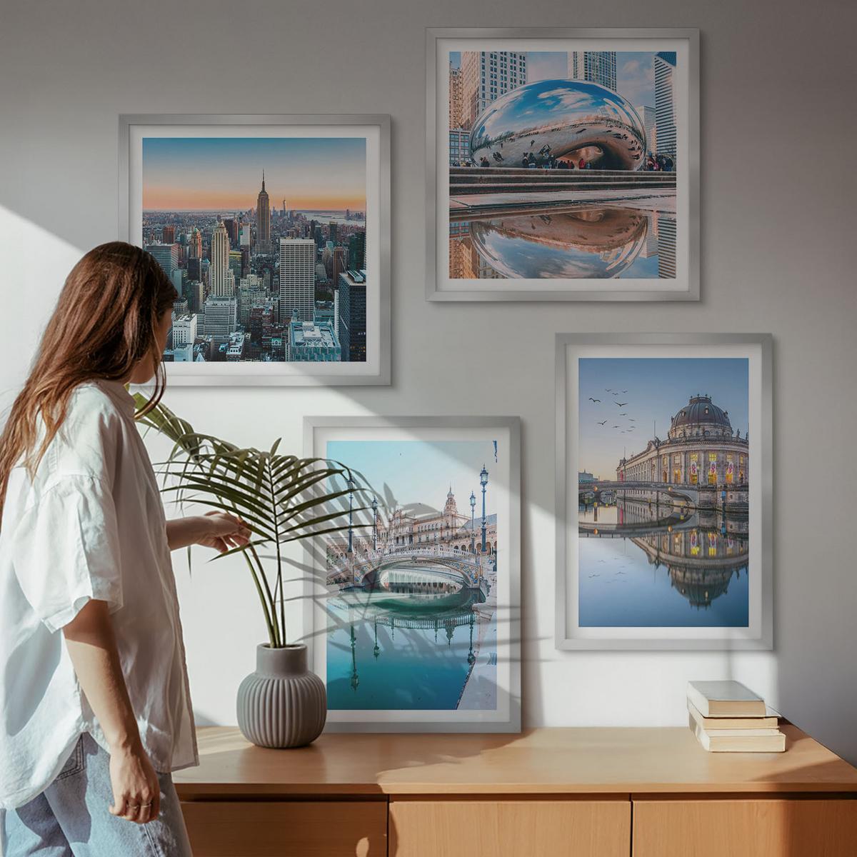 BILDER SET 4er Set - 50x50 cm & 40x60 cm Silberner Rahmen - Architektur von Städten am Wasser - Silberfarben, Kunststoff (50/50cm) - TULUP