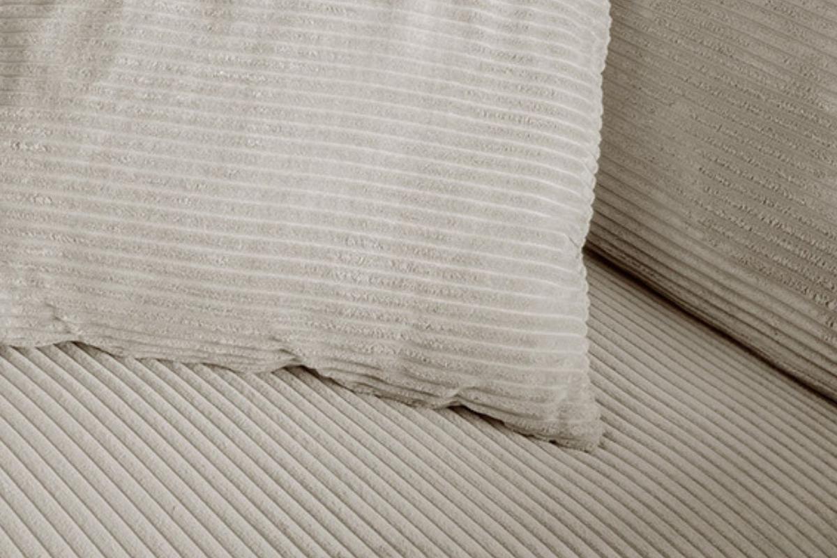 SPITZKISSEN MADELINE Cremeweiß Cord - Creme, Textil (50/14cm) - KAWOLA