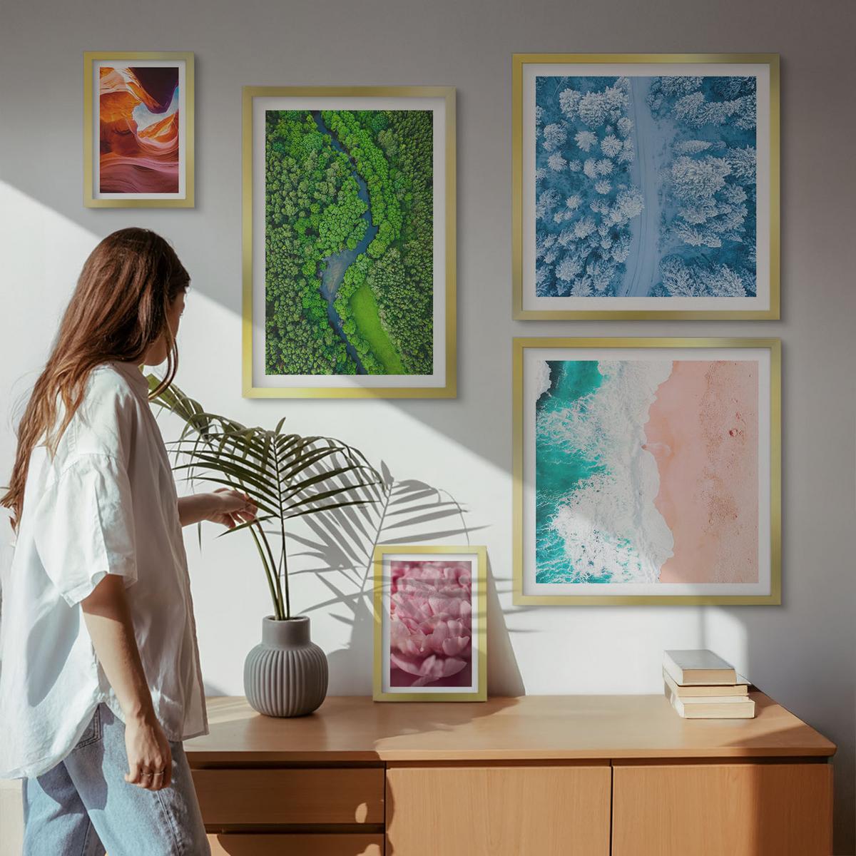 BILDER SET 5er Set - 50x50 cm & 20x30 cm & 40x60 cm Goldrahmen - Pferde, Bewegung, Strand, Leuchtturm, Berge - Goldfarben, Kunststoff (40/60cm) - TULUP