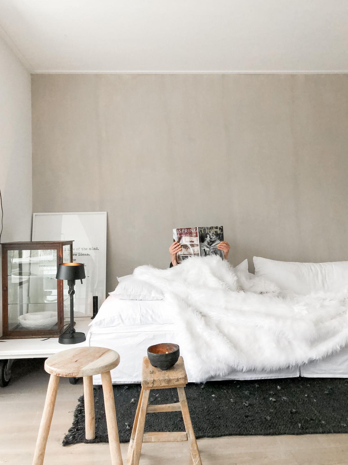 TAGESDECKE Weiß 200 x 220 cm Delice - Weiß, Textil (200/220cm) - Beliani