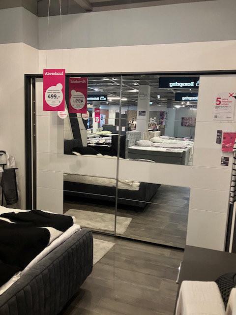 AUSTTELLUNGSSTÜCKE RESTPOSTEN