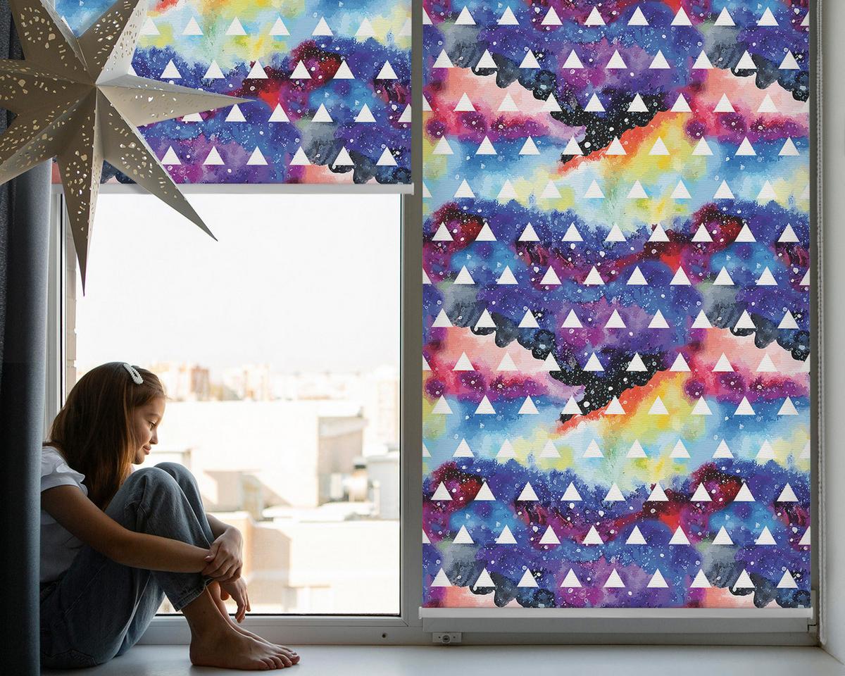 INNENROLLO - Fensterrollo - Rollo - 120x140 cm - Weiße Dreiecke auf farbigem Hintergrund - Blau, Kunststoff (120/140/0.5cm) - TULUP